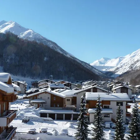 Apartment Saphir Saas-Almagell